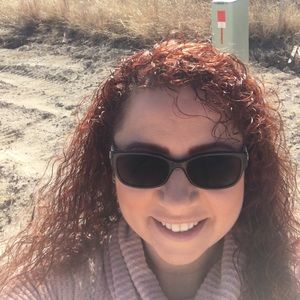 Meet your Posher, Juana